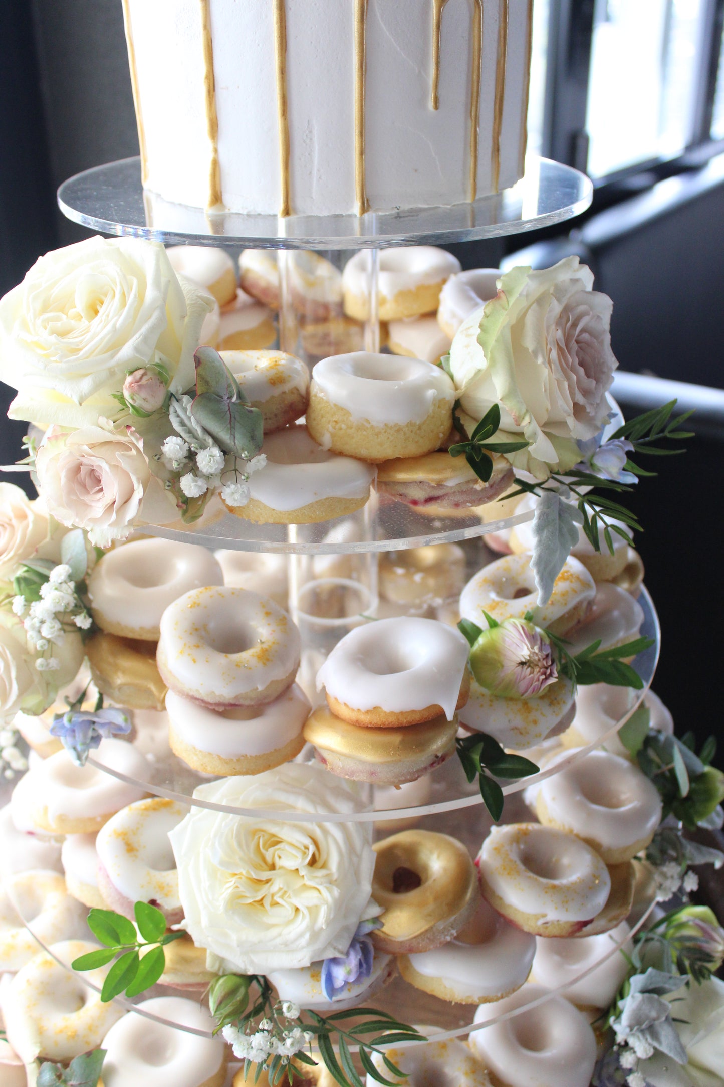 Donut Tower with Cutting Cake in Gold & White